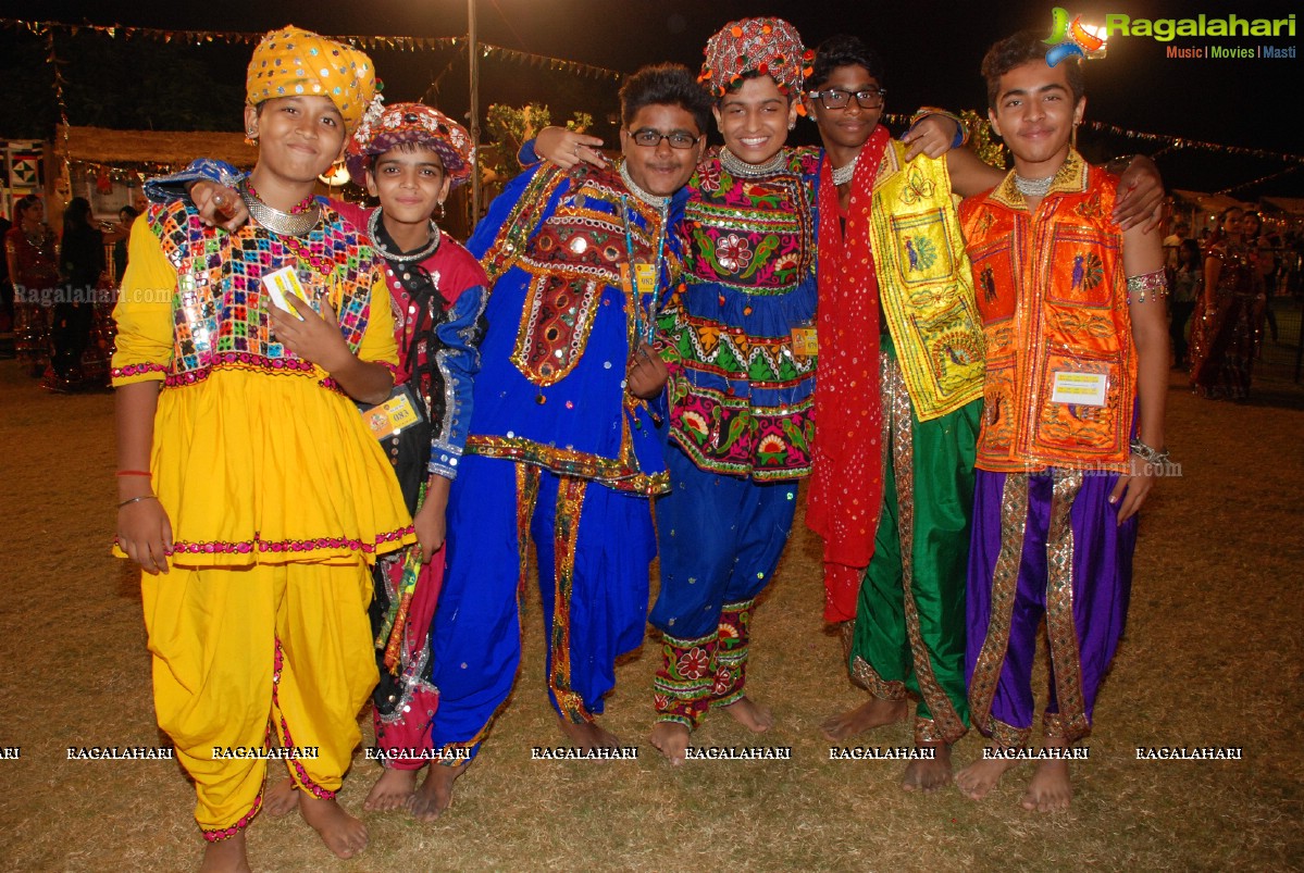 Coconut Event Dildar Dandiya 2015 (Day 5) at Shamshabad, Hyderabad