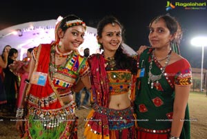 Dildar Dandiya 2015