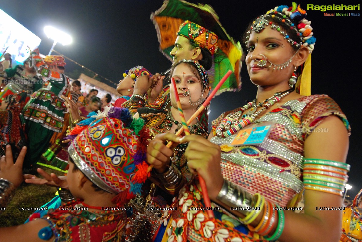 Coconut Event Dildar Dandiya 2015 (Day 5) at Shamshabad, Hyderabad