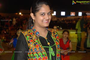 Dildar Dandiya 2015