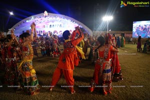 Dildar Dandiya 2015