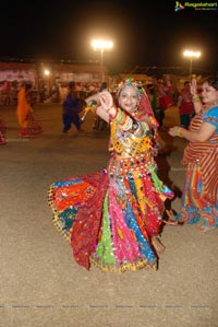 Dildar Dandiya 2015