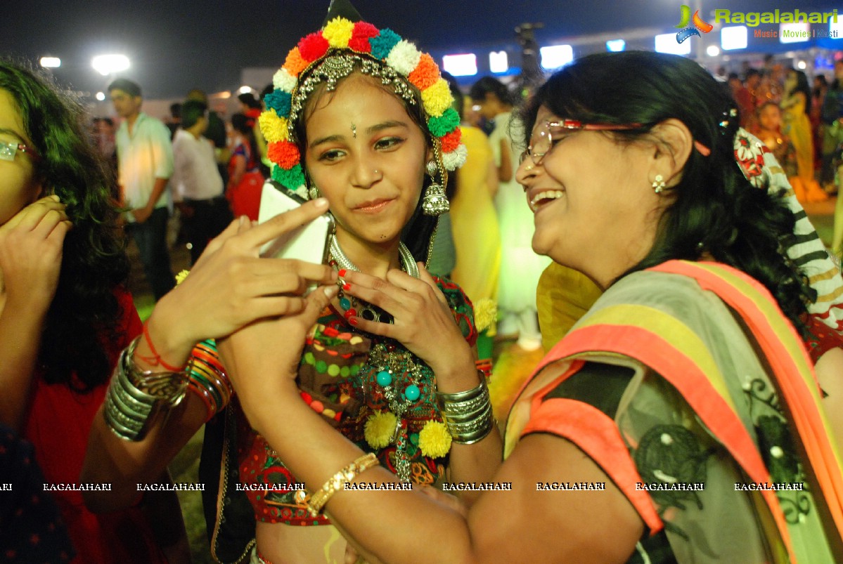 Coconut Event Dildar Dandiya 2015 (Day 3), Hyderabad