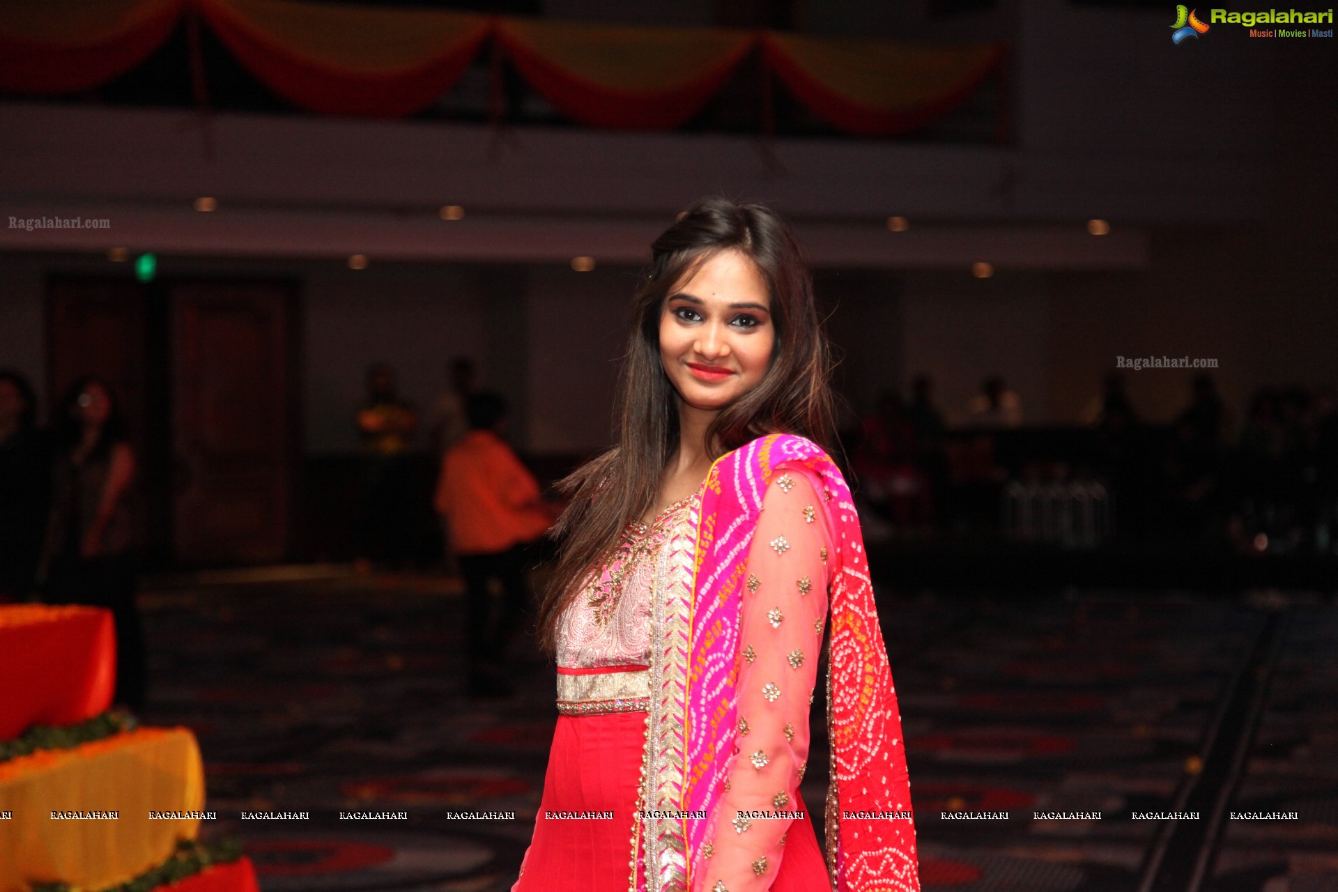 Grand Disco Dandiya Celebrations by Daredia Constructions at Hyderabad Marriott Hotel and Convention Centre (HD)