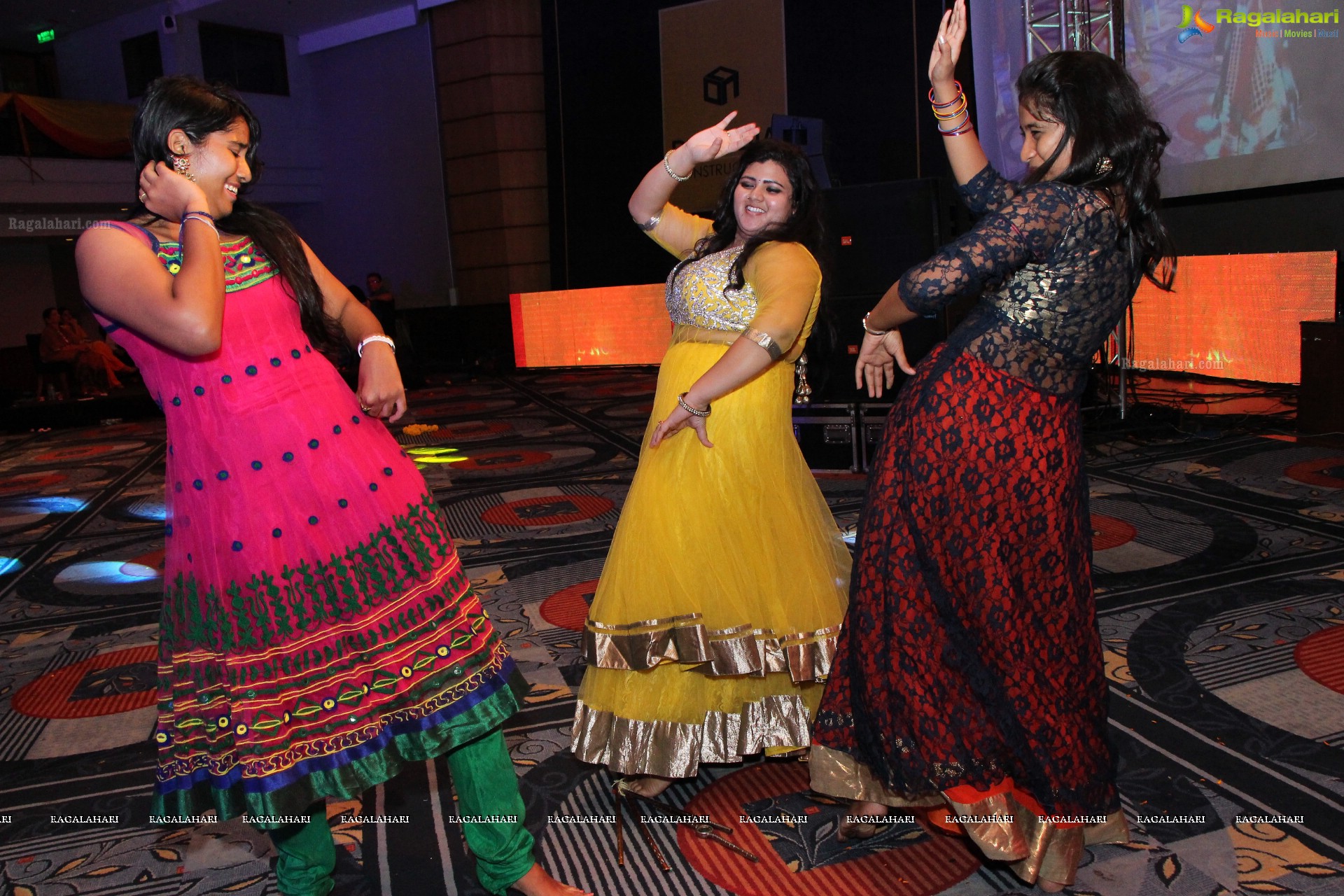 Grand Disco Dandiya Celebrations by Daredia Constructions at Hyderabad Marriott Hotel and Convention Centre (HD)