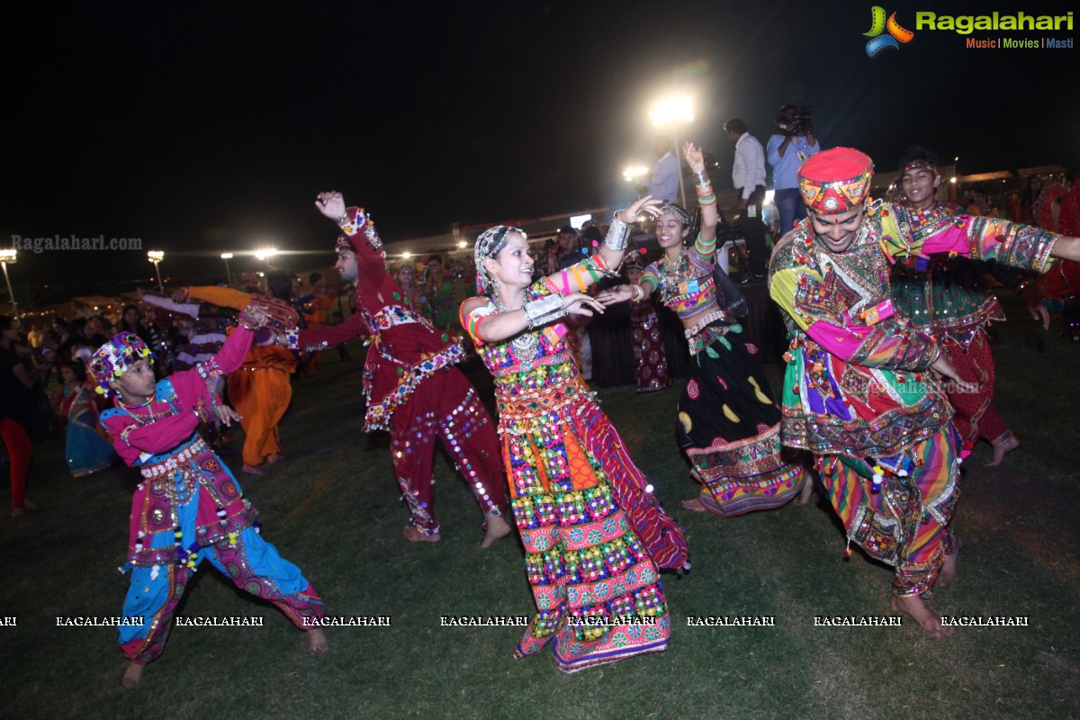 Coconut Event Dildar Dandiya 2015 (Day 1), Hyderabad	