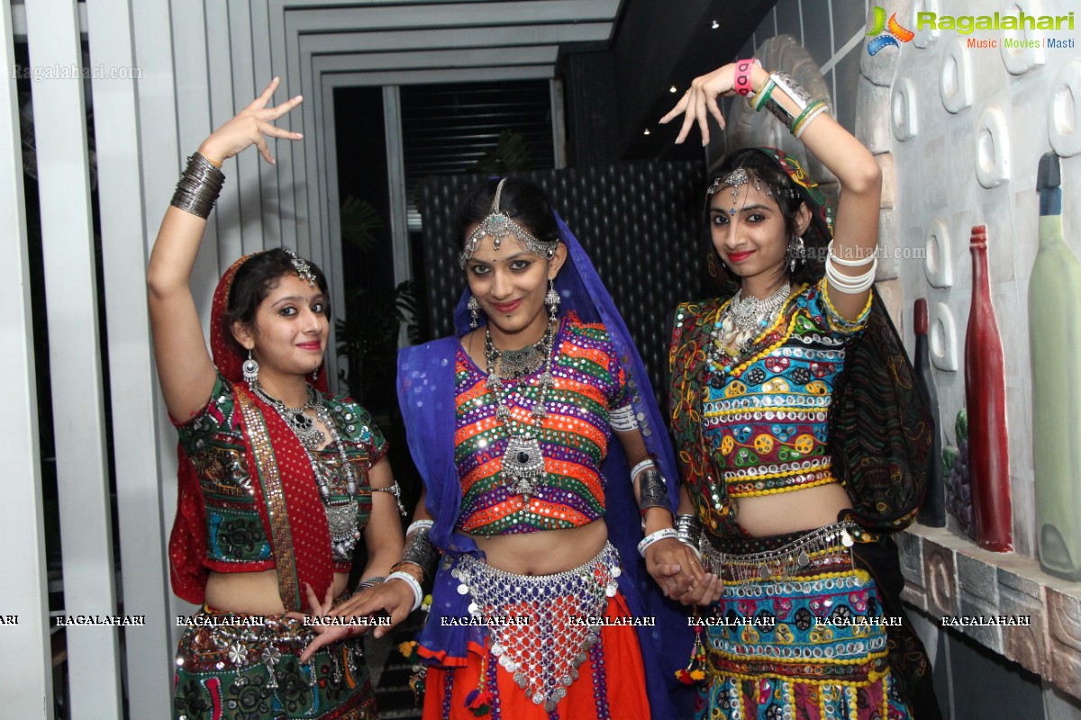 Dildar Dandiya 2015 Ticket Launch, Hyderabad