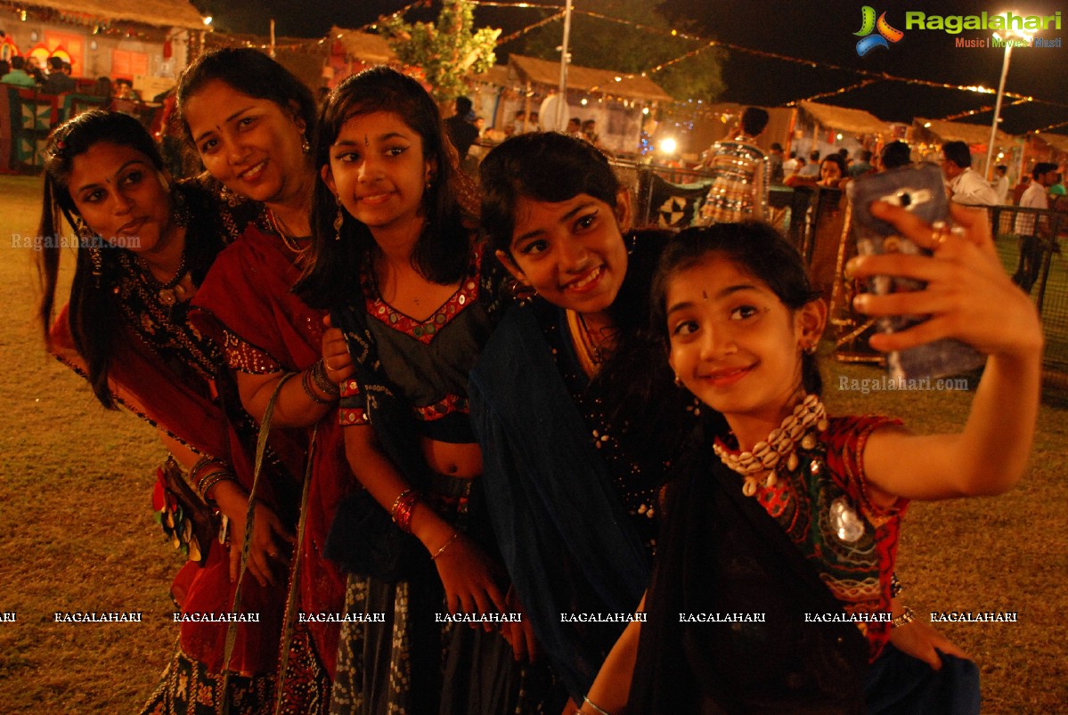 Coconut Event Dildar Dandiya 2015 (Day 4) at Shamshabad, Hyderabad