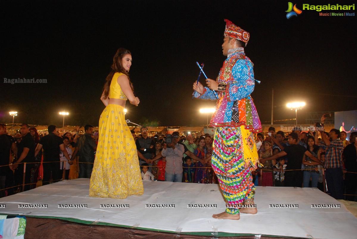 Coconut Event Dildar Dandiya 2015 (Day 4) at Shamshabad, Hyderabad