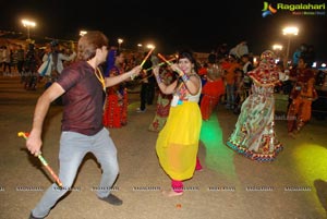 Dildar Dandiya 2015