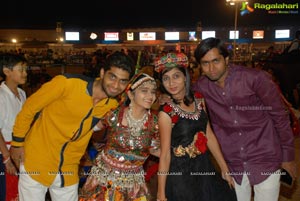 Dildar Dandiya 2015