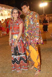 Dildar Dandiya 2015