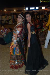 Dildar Dandiya 2015