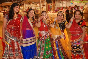 Dildar Dandiya 2015