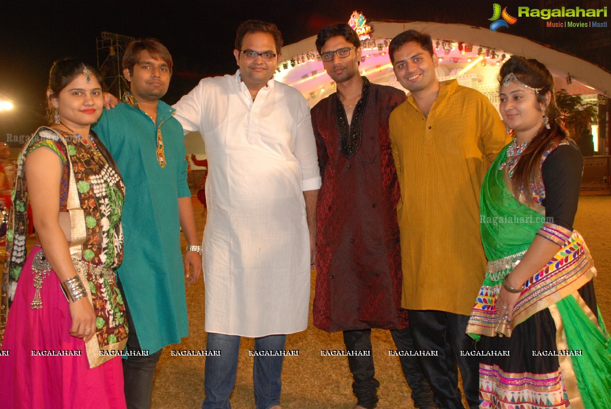 Coconut Event Dildar Dandiya 2015 (Day 9) at Mallika Gardens, Shamshabad