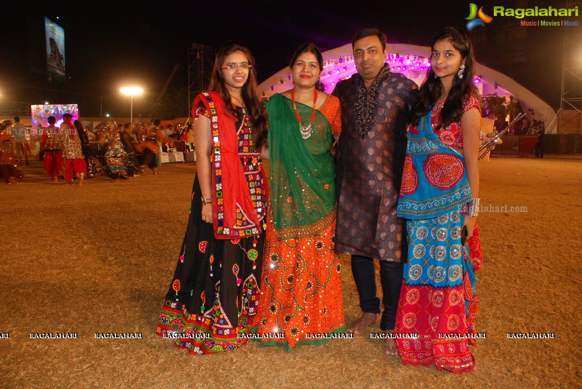 Coconut Event Dildar Dandiya 2015 (Day 9) at Mallika Gardens, Shamshabad