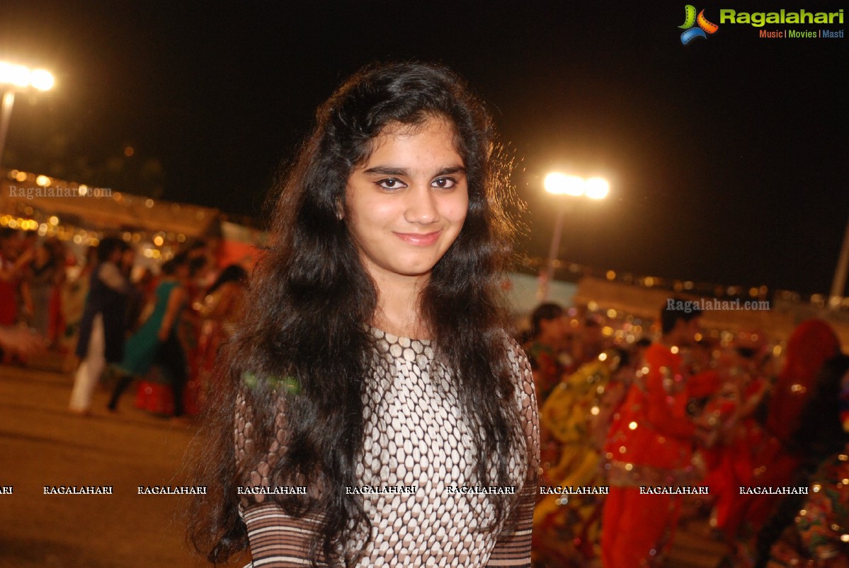 Coconut Event Dildar Dandiya 2015 (Day 9) at Mallika Gardens, Shamshabad