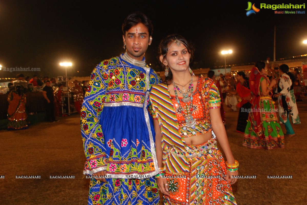 Coconut Event Dildar Dandiya 2015 (Day 9) at Mallika Gardens, Shamshabad