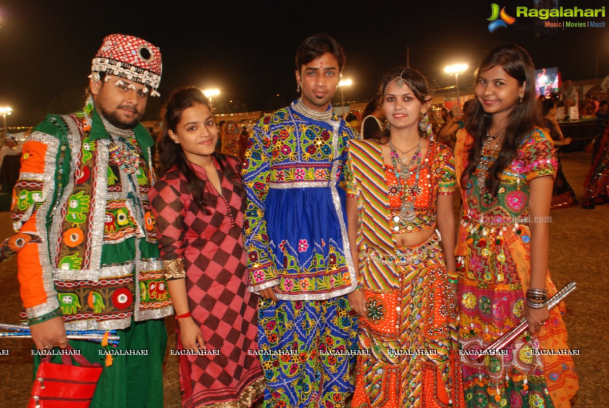 Coconut Event Dildar Dandiya 2015 (Day 9) at Mallika Gardens, Shamshabad