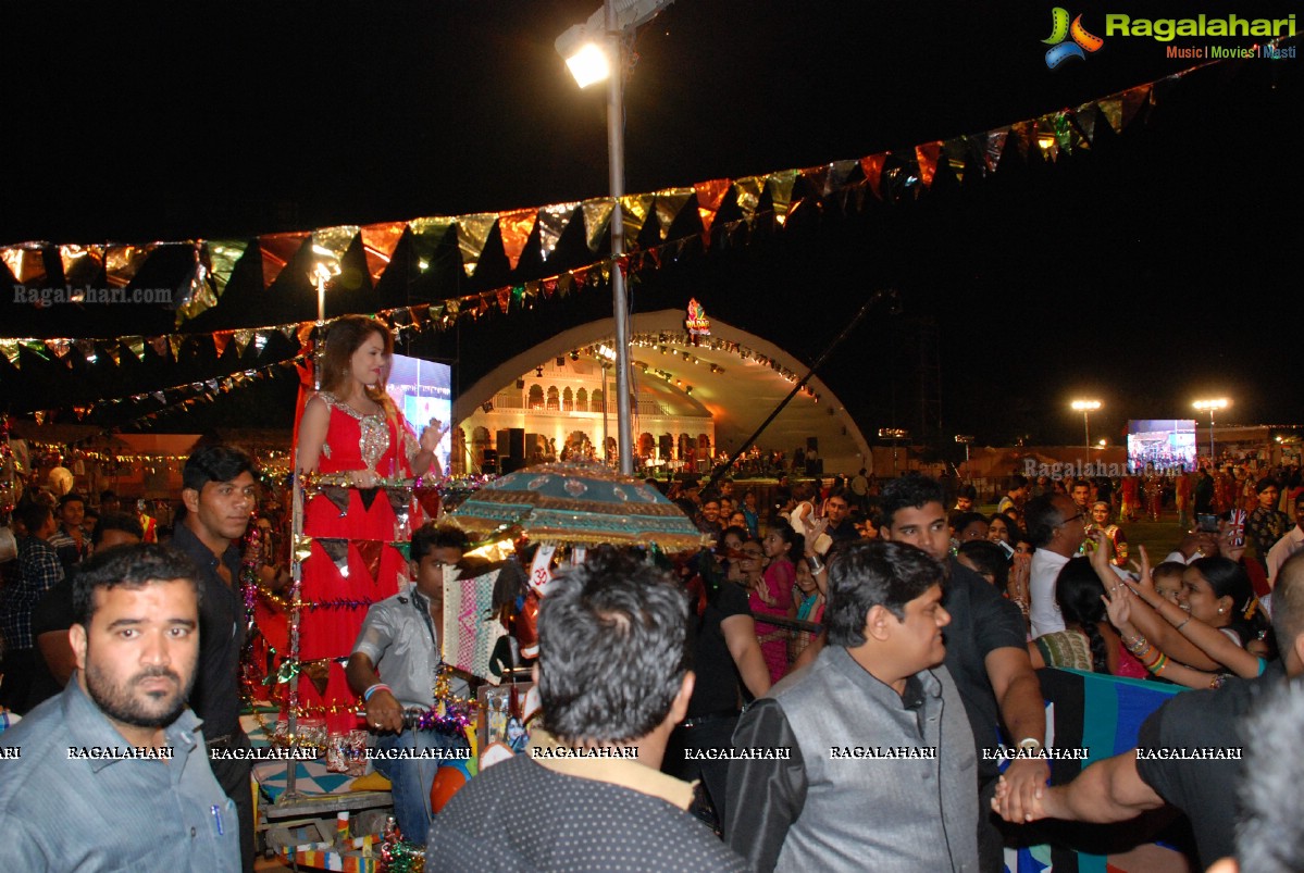 Coconut Event Dildar Dandiya 2015 (Day 2), Hyderabad