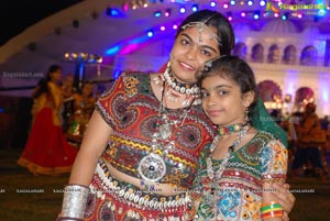 Dildar Dandiya 2015