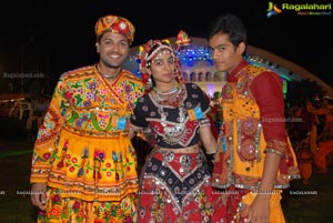 Dildar Dandiya 2015