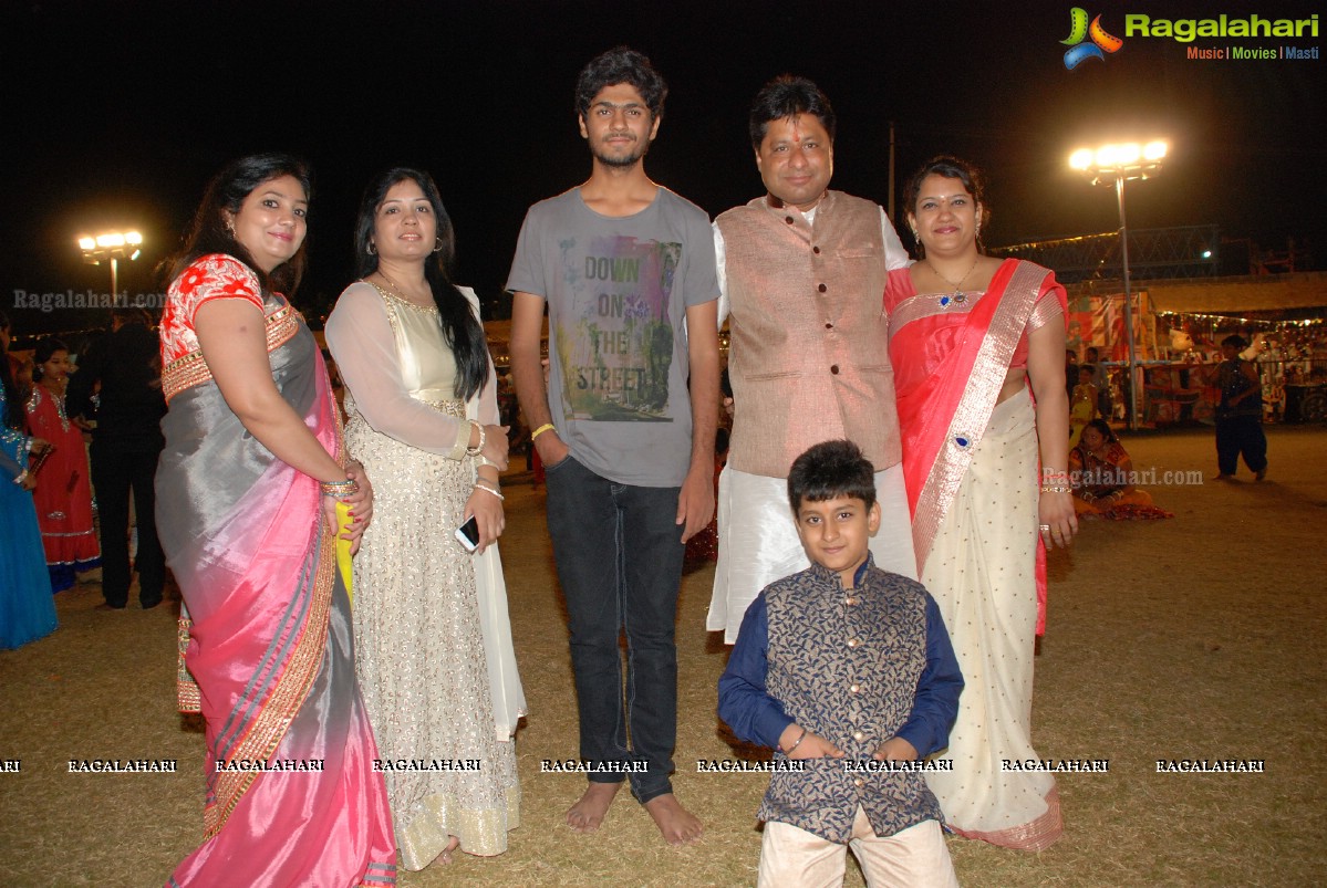 Coconut Event Dildar Dandiya 2015 (Day 10), Mallika Garden, Hyderabad