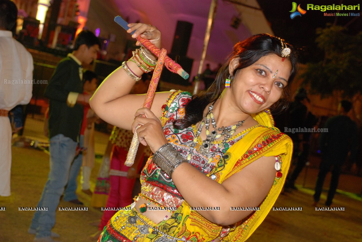 Coconut Event Dildar Dandiya 2015 (Day 10), Mallika Garden, Hyderabad