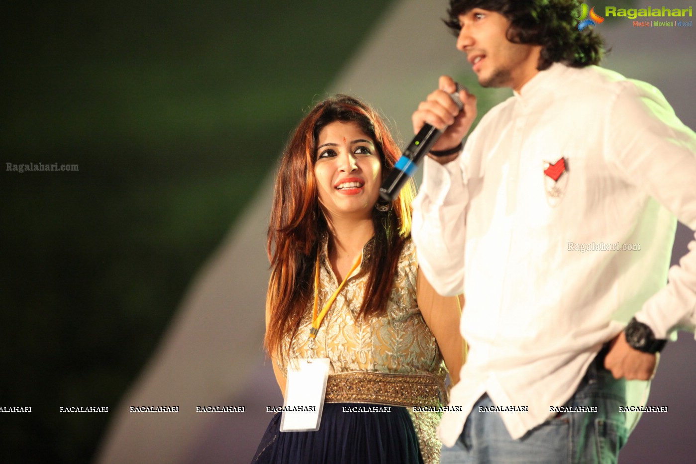 Coconut Event Dildar Dandiya 2015 (Day 10), Mallika Garden, Hyderabad