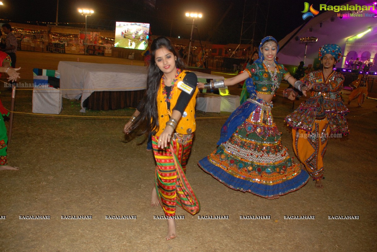 Coconut Event Dildar Dandiya 2015 (Day 8)