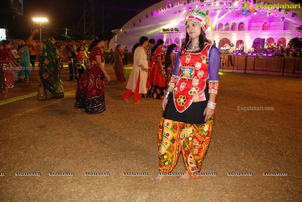 Coconut Event Dildar Dandiya 2015 (Day 8)