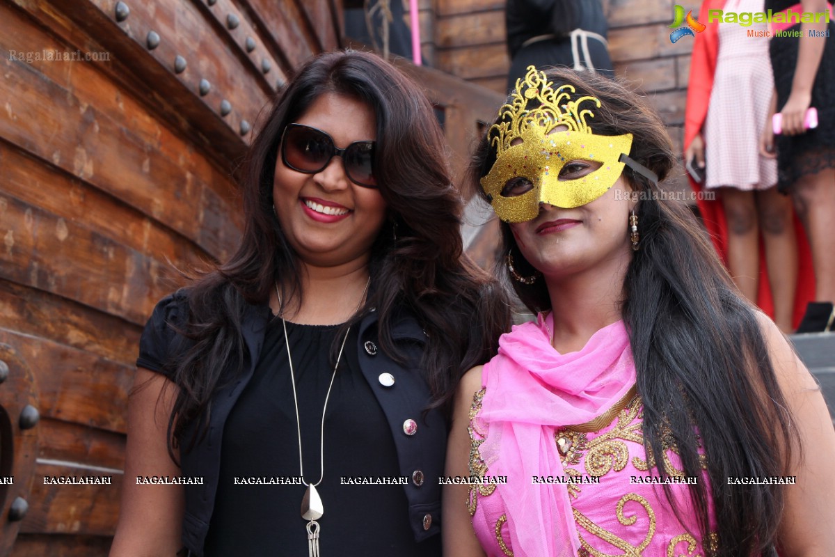 Divinos Ladies Club Halloween Party with Kids at Pirates Brew, Hyderabad