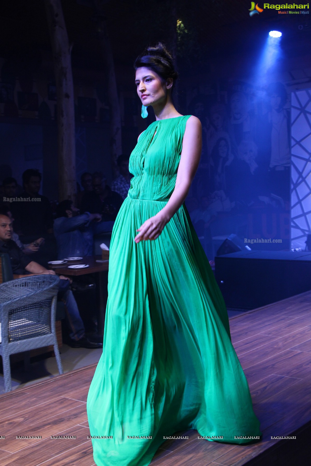 Fashion Fridays at Heart Cup Coffee - Showcase of Imperial Romance by Wajahat Mirza