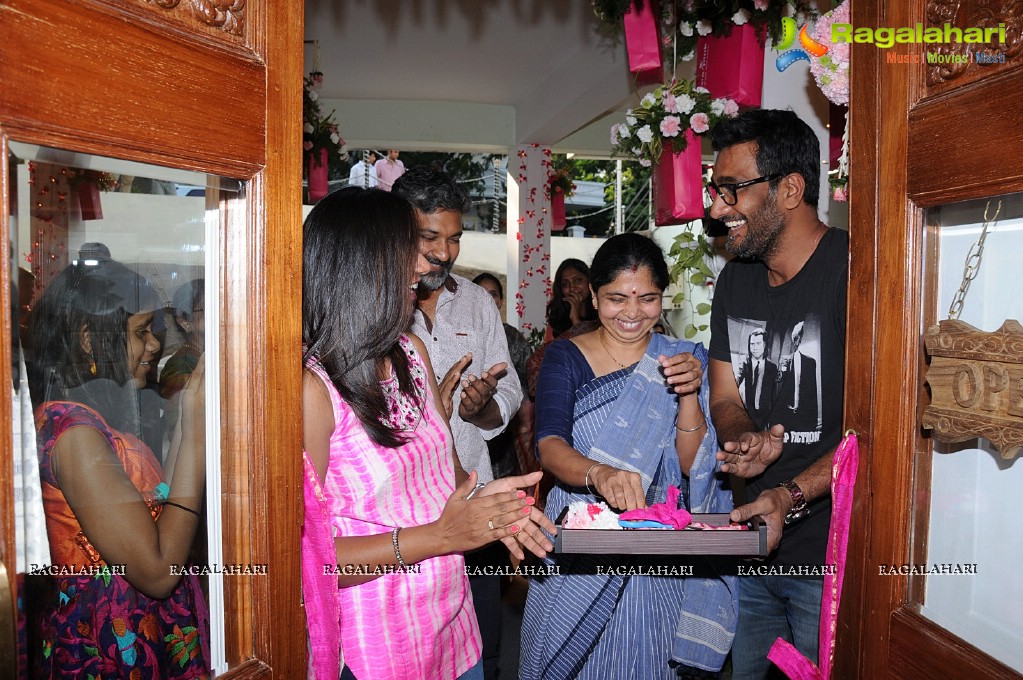 Rama Rajamouli launches Fuchsia Pink Fabrics Attire, Hyderabad