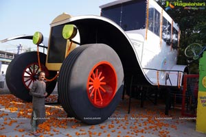 The Largest Stationery Art Car