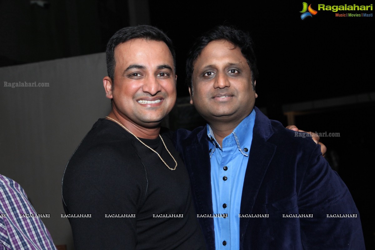 Grand Birthday Bash of Hitesh Zaveri at Stone Waters Kitchen Lounge, Hyderabad