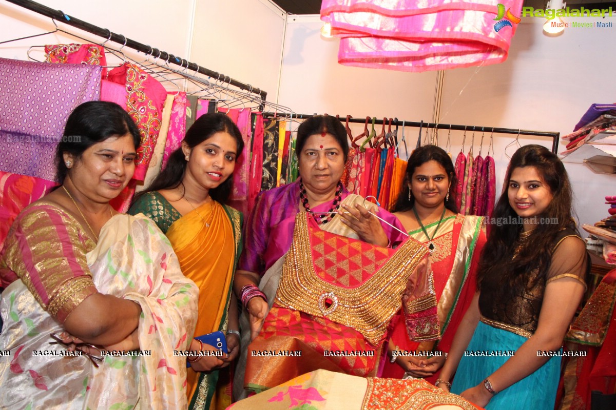 Vithika Sheru launches India Wedding Show 2015 at Hitex Exhibition Center, Hyderabad