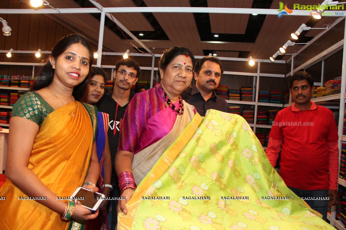 Vithika Sheru launches India Wedding Show 2015 at Hitex Exhibition Center, Hyderabad