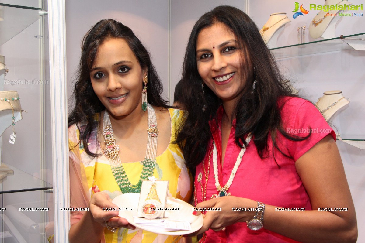 Vithika Sheru launches India Wedding Show 2015 at Hitex Exhibition Center, Hyderabad