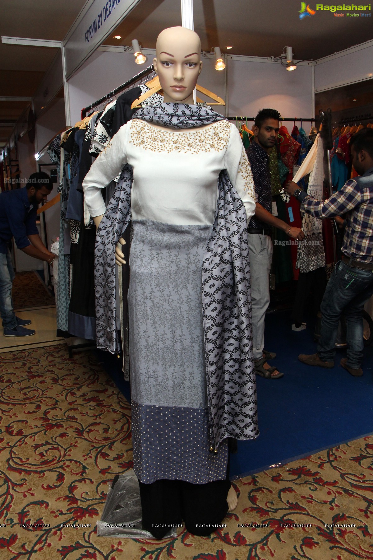 Inaugural function of Kamini Saraf Fashion Yatra at Taj Krishna, Hyderabad