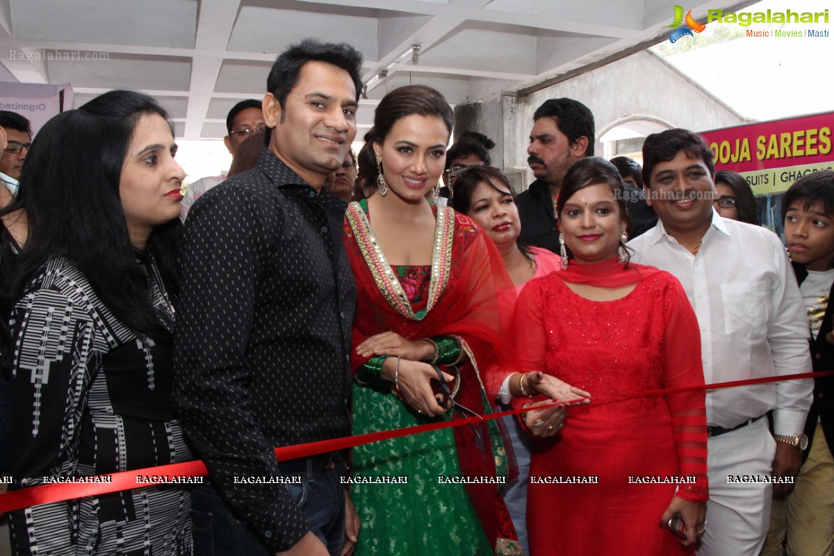 Sana Khan launches Page 3 Fashion Exhibition by Kavita Jain at Arya Vysya Abhyudaya Sangam, Hyderabad