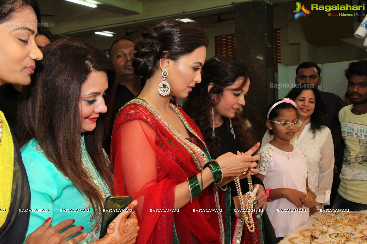 Sana Khan launches Page 3 Fashion Exhibition by Kavita Jain at Arya Vysya Abhyudaya Sangam, Hyderabad