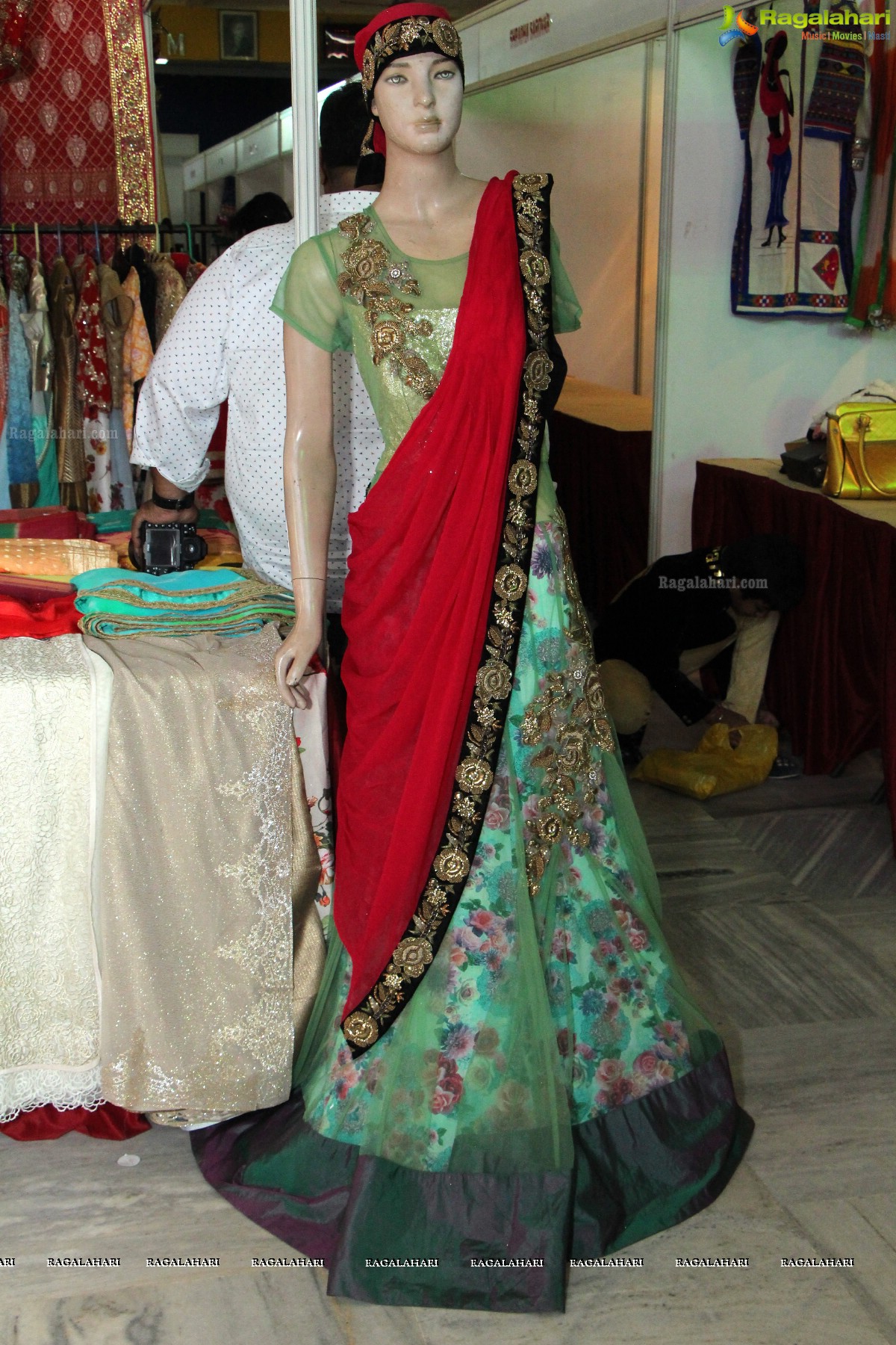 Sana Khan launches Page 3 Fashion Exhibition by Kavita Jain at Arya Vysya Abhyudaya Sangam, Hyderabad