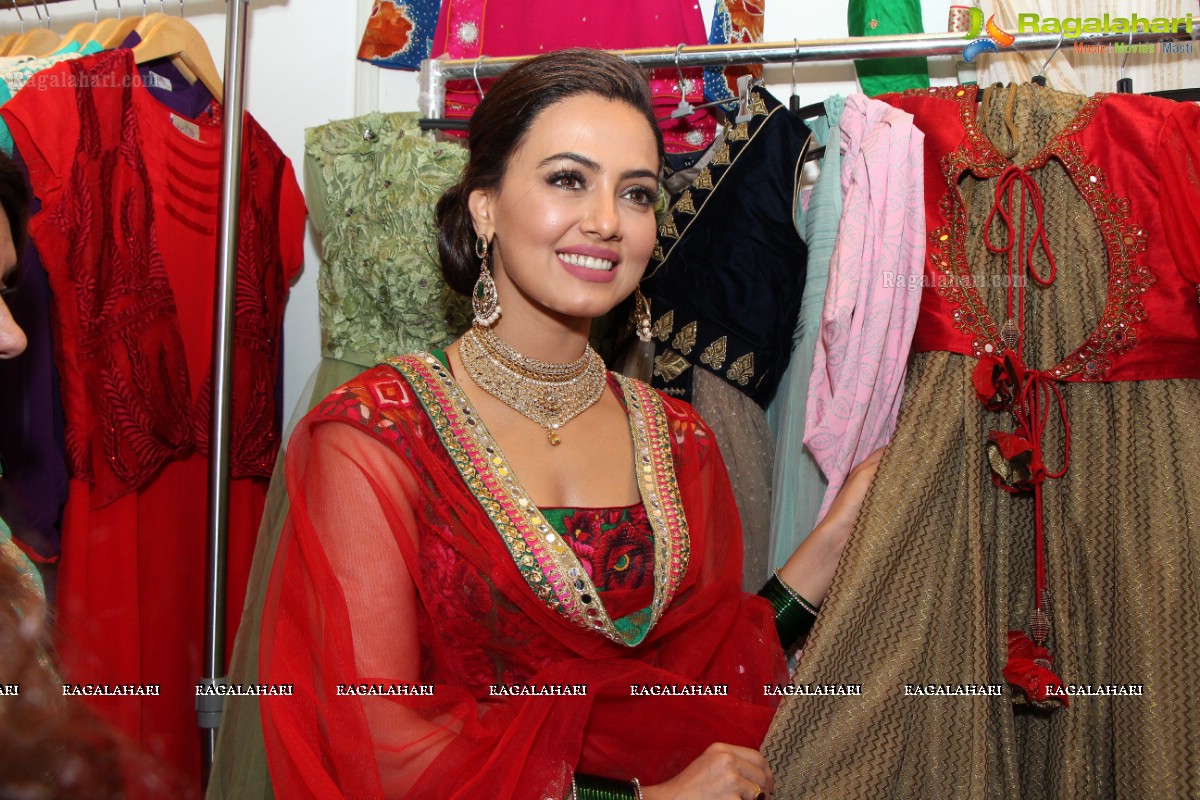 Sana Khan launches Page 3 Fashion Exhibition by Kavita Jain at Arya Vysya Abhyudaya Sangam, Hyderabad