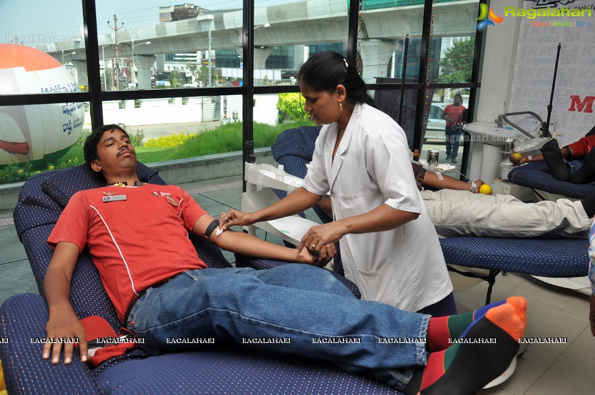 Ram Charan at Chirenjeevi Charitable Trust for KFC Initiative Blood Bank, Hyderabad