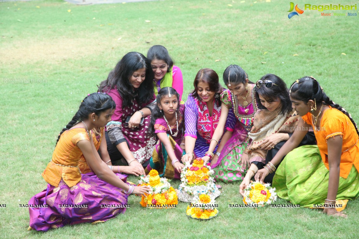 Grand Bathukamma Celebrations at Curtain Raiser of Khwaaish Designer Exhibition, Hyderabad