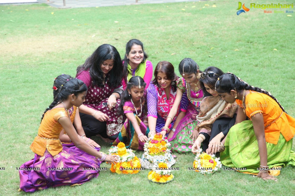 Grand Bathukamma Celebrations at Curtain Raiser of Khwaaish Designer Exhibition, Hyderabad