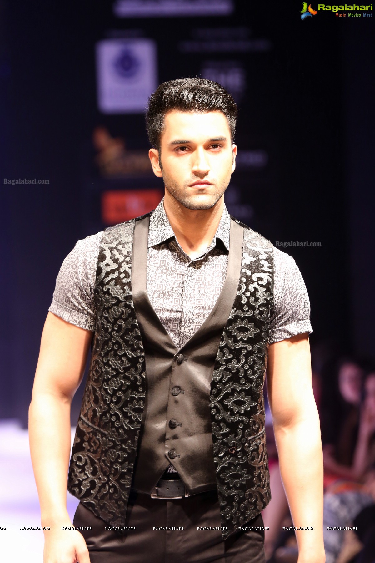 5th Edition of Kingfisher ULTRA Hyderabad International Fashion Week (KUHIFW) at The Park, Hyderabad (Day 2)