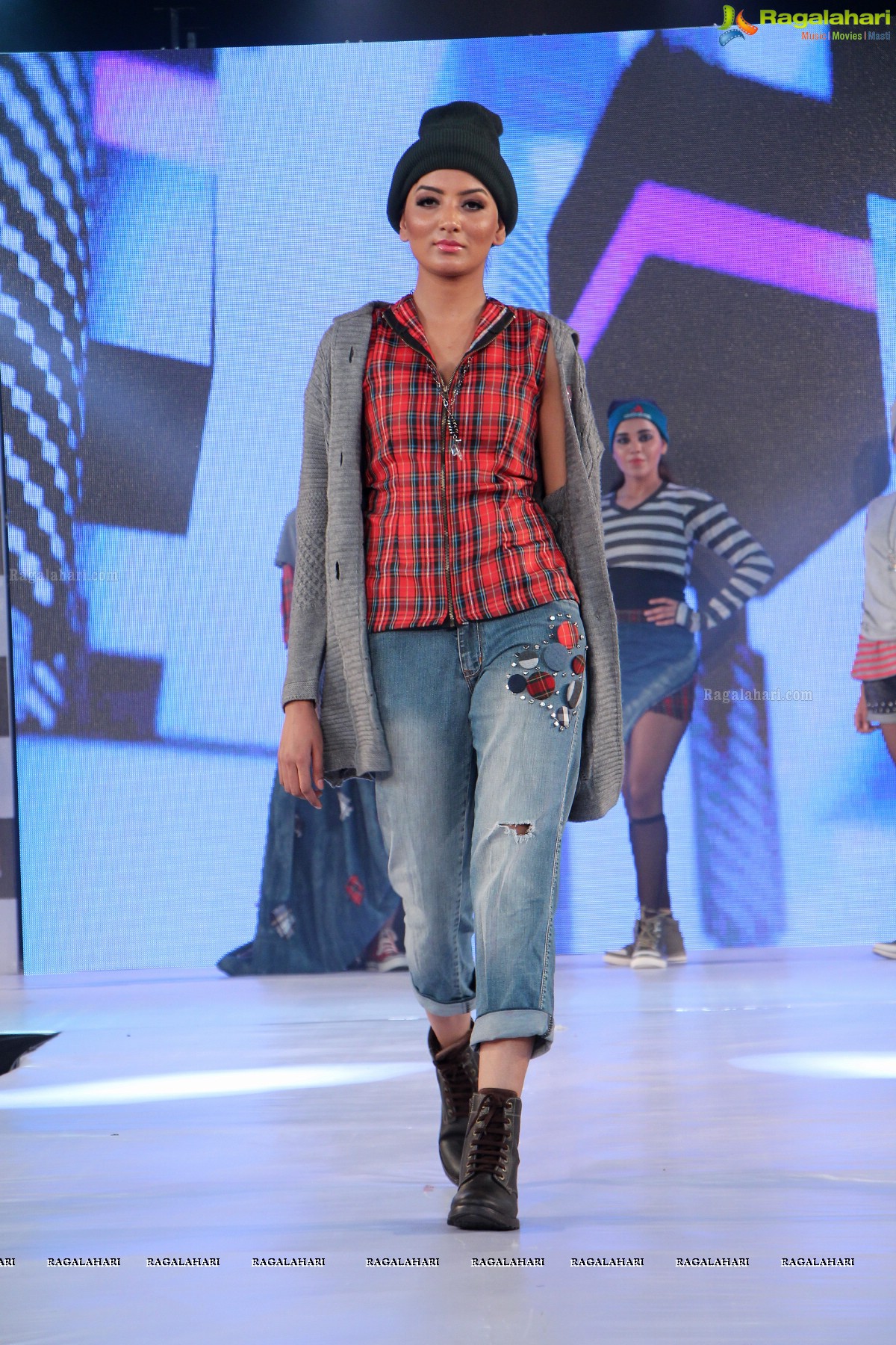 Evolve - The Annual Graduating Show 2015 of Lakhotia Institute of Design (LID) at The Park, Hyderabad