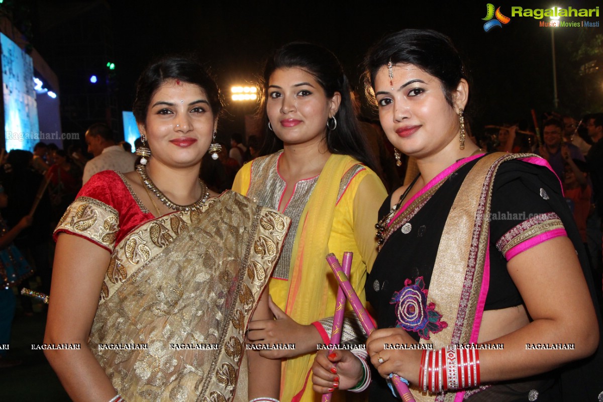 Legend Navratri Utsav 2015 at Imperial Gardens (Day 6), Hyderabad 